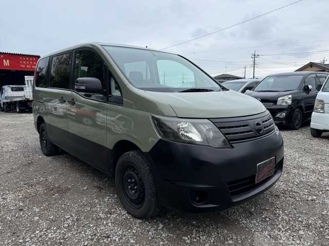 2009 Nissan Serena