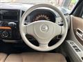 2010 Nissan ROOX