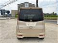 2011 Nissan ROOX