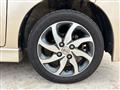 2011 Nissan ROOX