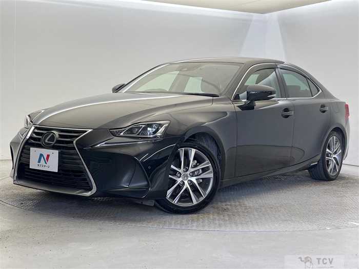 2017 Lexus IS