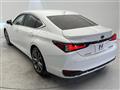 2019 Lexus ES