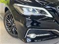 2019 Toyota Crown Hybrid
