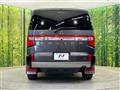 2021 Mitsubishi Delica D5