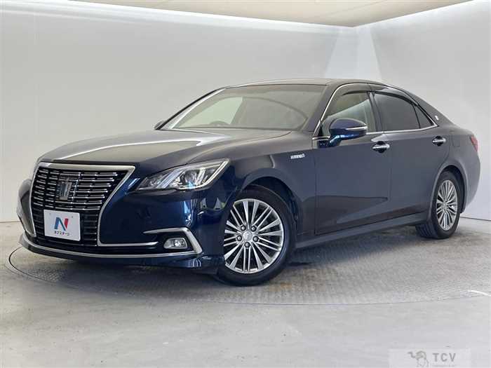 2016 Toyota Crown Hybrid