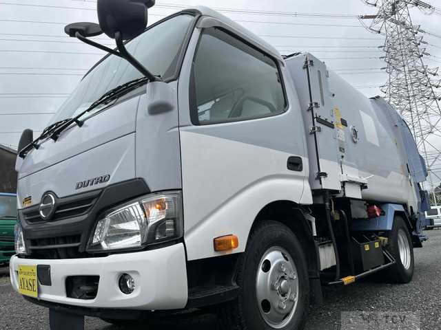 2017 Hino Dutro