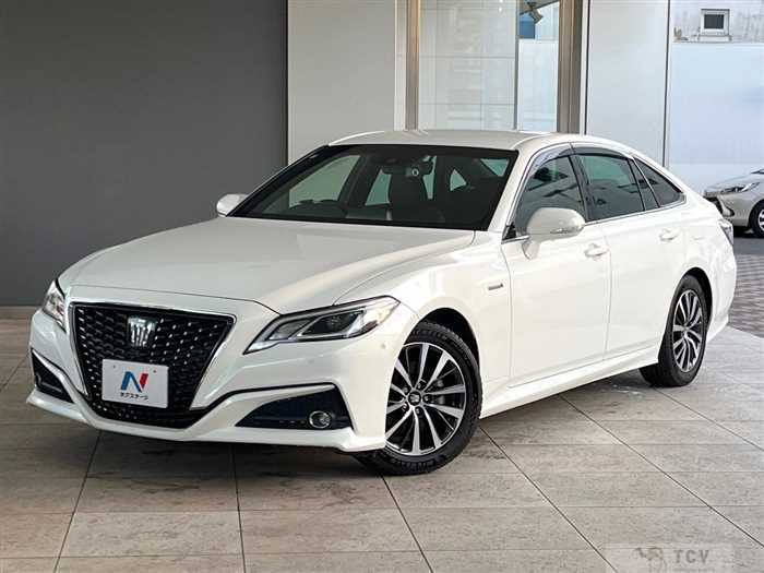 2018 Toyota Crown Hybrid