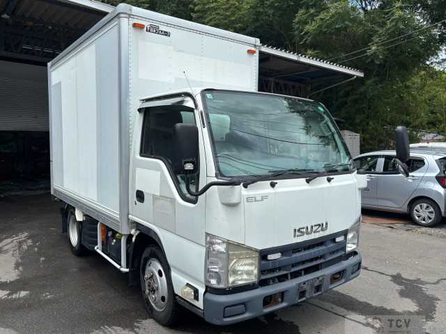 2010 Isuzu Elf Van