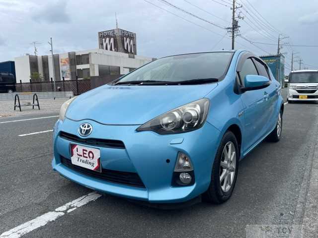2013 Toyota AQUA