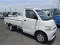 2017 Toyota Liteace Truck