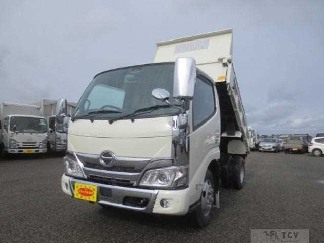 2023 Hino Dutro