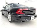 2017 Volvo S90
