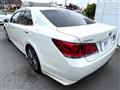2014 Toyota Crown Hybrid