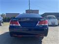 2013 Toyota Crown
