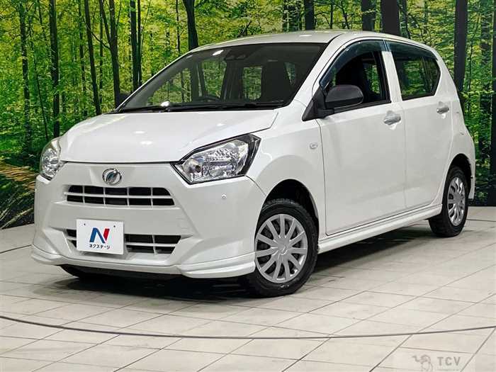 2017 Daihatsu Mira Es