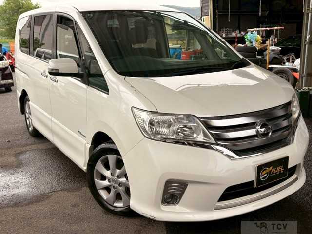 2013 Nissan Serena