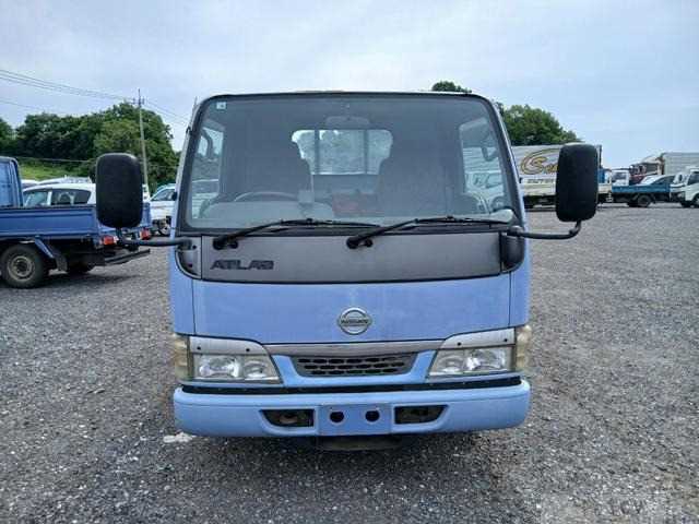 2004 Nissan Atlas