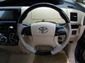 2013 Toyota Estima