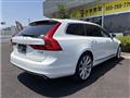 2017 Volvo V90
