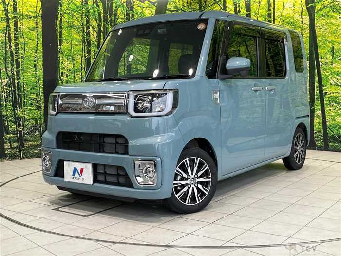 2022 Toyota PIXIS MEGA