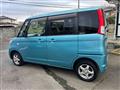 2011 Nissan ROOX
