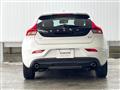 2018 Volvo V40