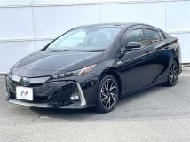 2019 Toyota Prius PHV
