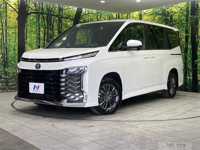 2025 Toyota Voxy