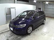 2019 Volkswagen Golf Touran