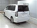 2010 Toyota Voxy