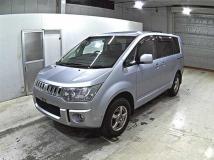 2011 Mitsubishi Delica D5