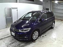 2017 Volkswagen Golf Touran