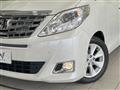 2012 Toyota Alphard