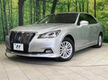 2017 Toyota Crown Hybrid