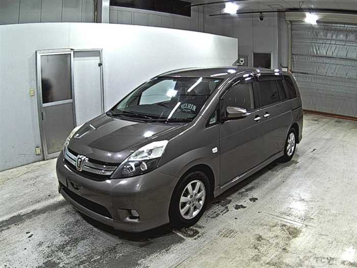 2013 Toyota Isis