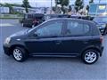 2001 Toyota Vitz