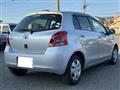 2005 Toyota Vitz