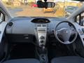 2005 Toyota Vitz