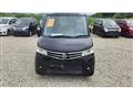 2011 Nissan ROOX