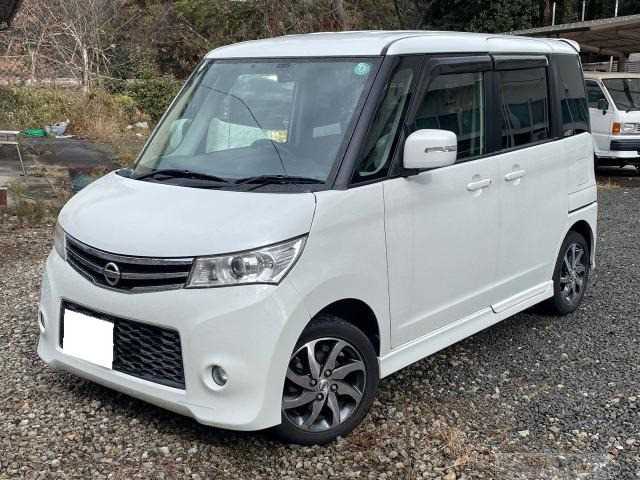 2011 Nissan ROOX