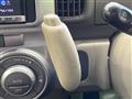 2011 Daihatsu Tanto