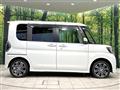 2017 Daihatsu Tanto