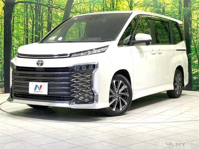 2023 Toyota Voxy