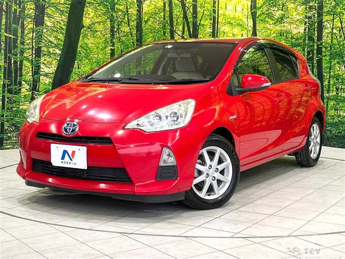 2013 Toyota AQUA