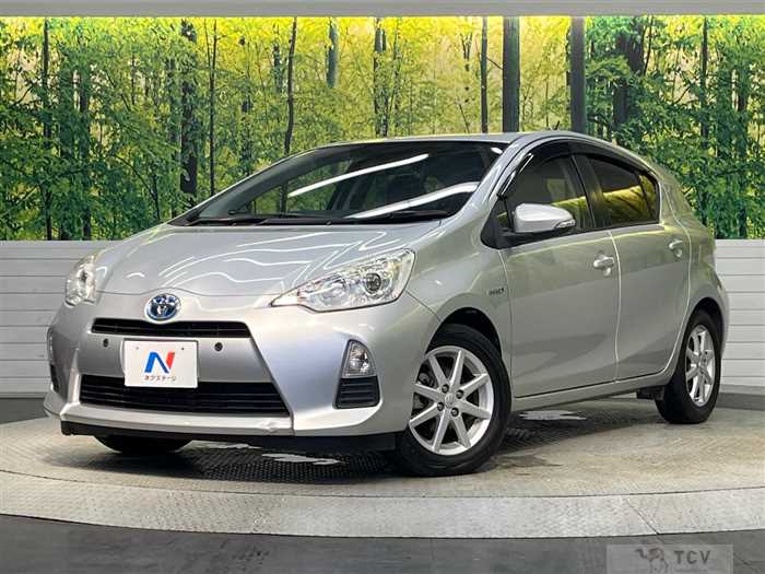 2013 Toyota AQUA