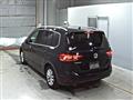 2017 Volkswagen Golf Touran