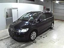 2017 Volkswagen Golf Touran