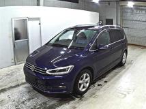 2019 Volkswagen Golf Touran