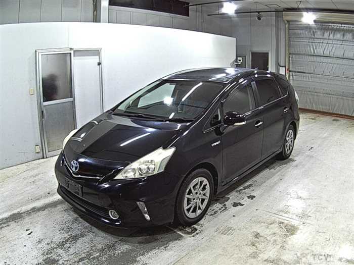 2013 Toyota PRIUS α