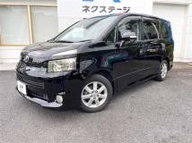 2007 Toyota Voxy